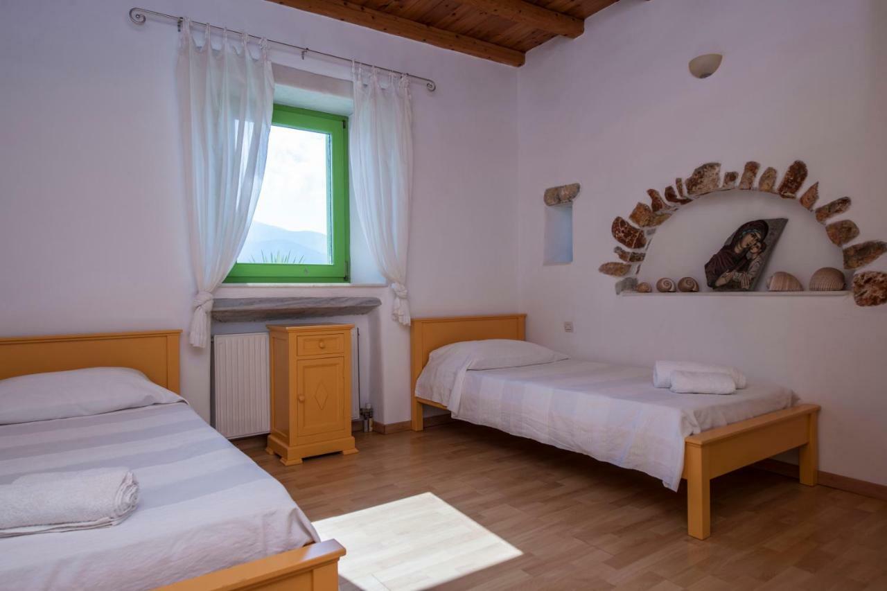 Villa Aeolos With 2 Private Pools Sarakiniko  Экстерьер фото